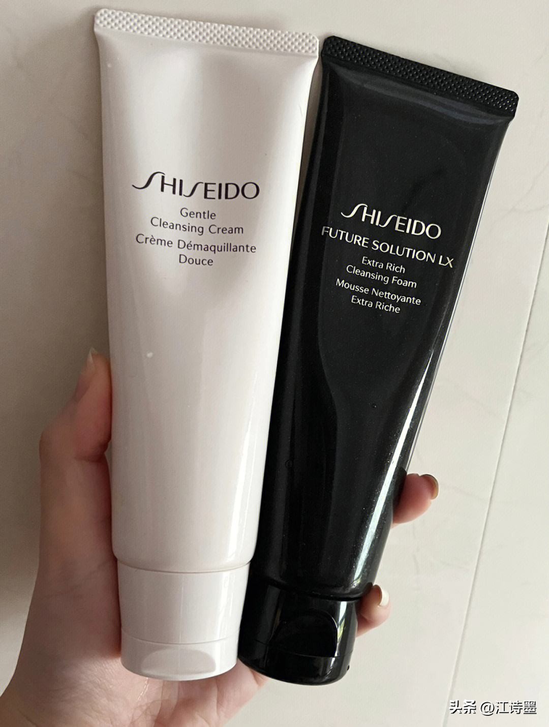 富勒烯清洁保湿洗面奶,什么牌子的洗面奶清洁干净又保湿