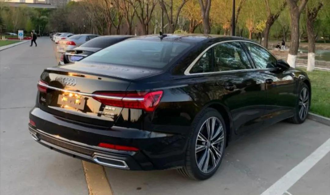 为什么买手机要买256GB，而不是128GB？手机店长告诉你，更省钱