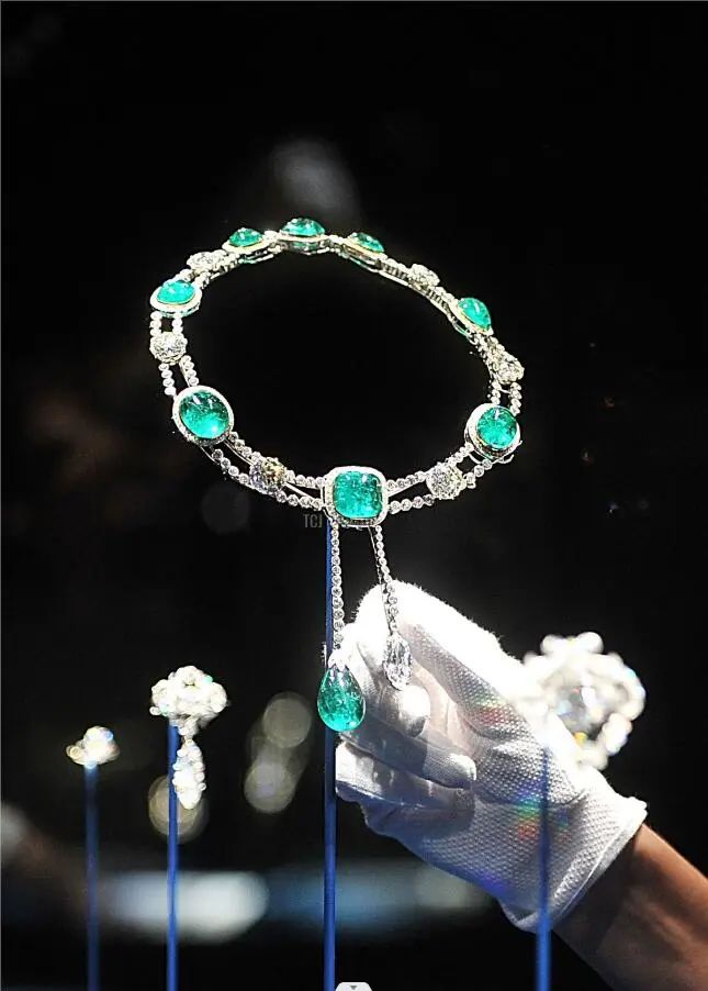 羡慕英王室“传家宝”数不胜数？学会这几招，你的珠宝盒也能常戴常新