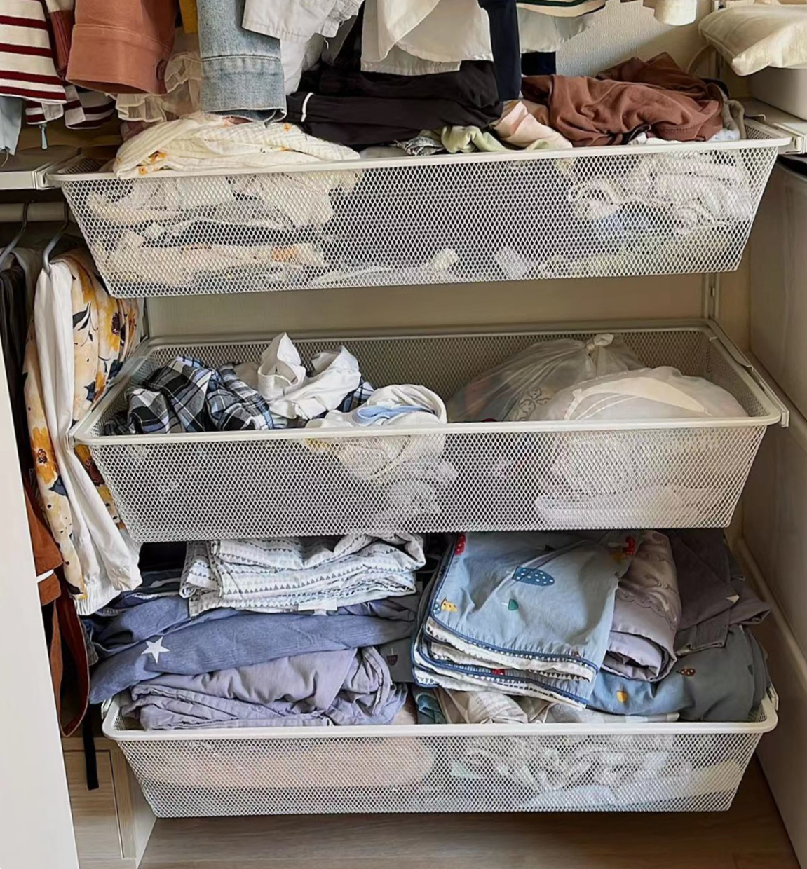 主卧没有衣柜怎么收纳显高级,主卧衣柜满足收纳