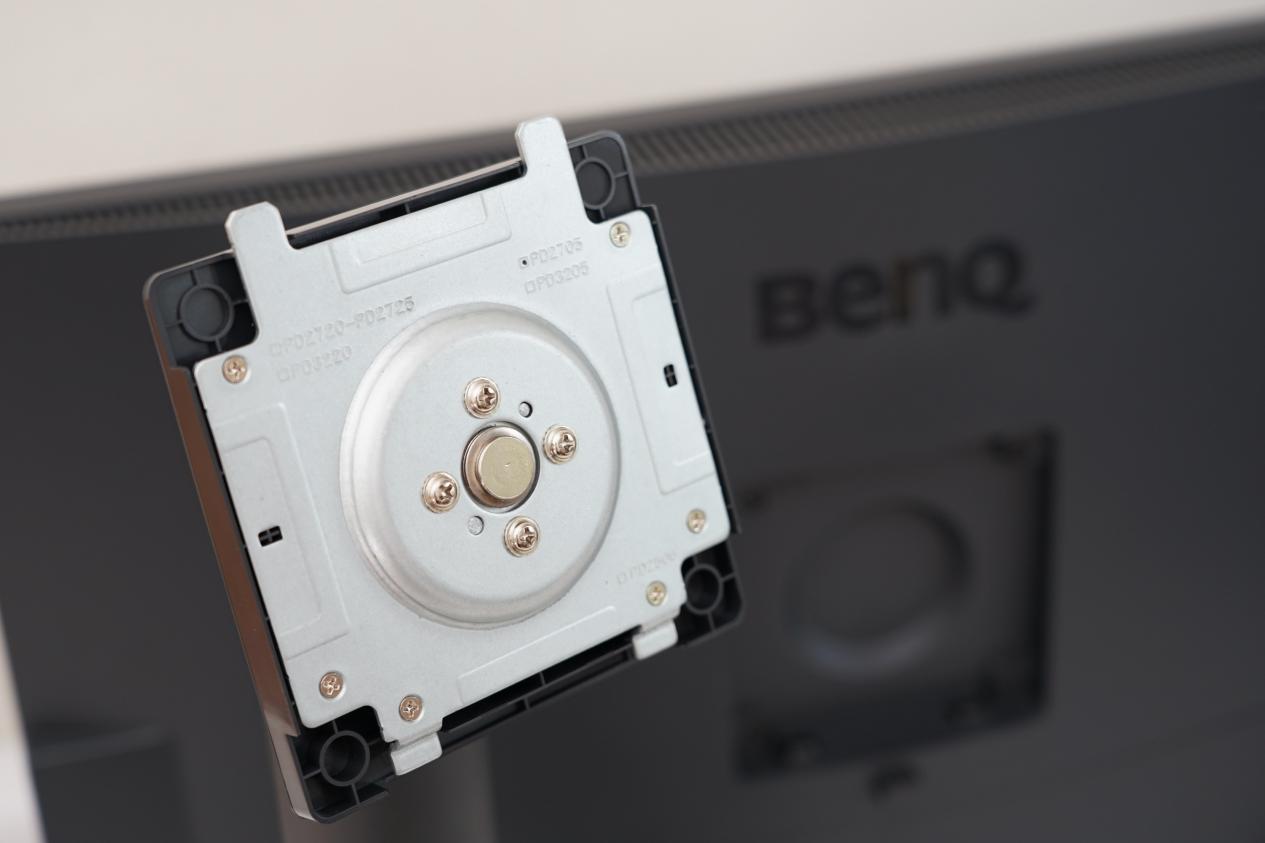 明基bnq8039benqpd2705u配什么显卡,明基显示器pd2705u对比studiodisplay