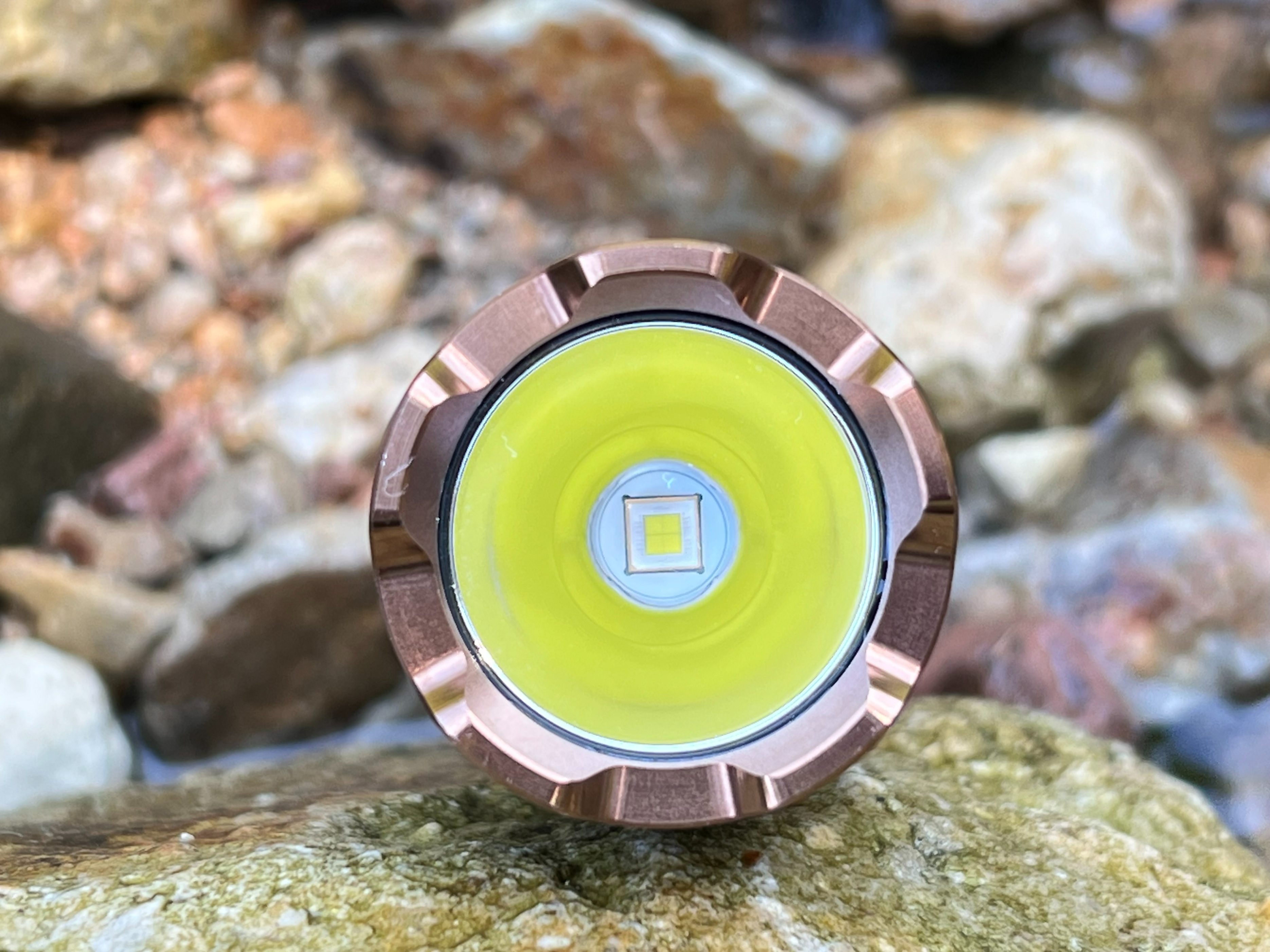 fenixtk22手电评测,fenixtk20uev2.0战术手电