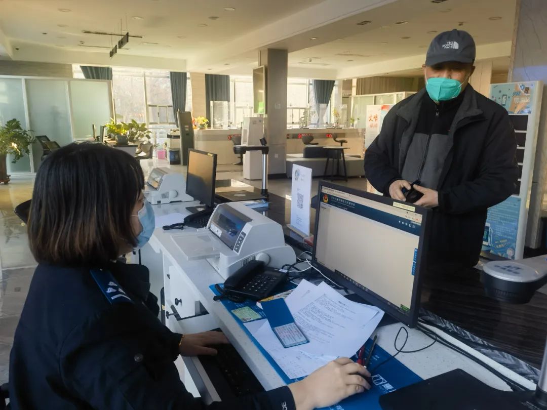 无差别全科受理进一扇门办千件事,家门口办警务室