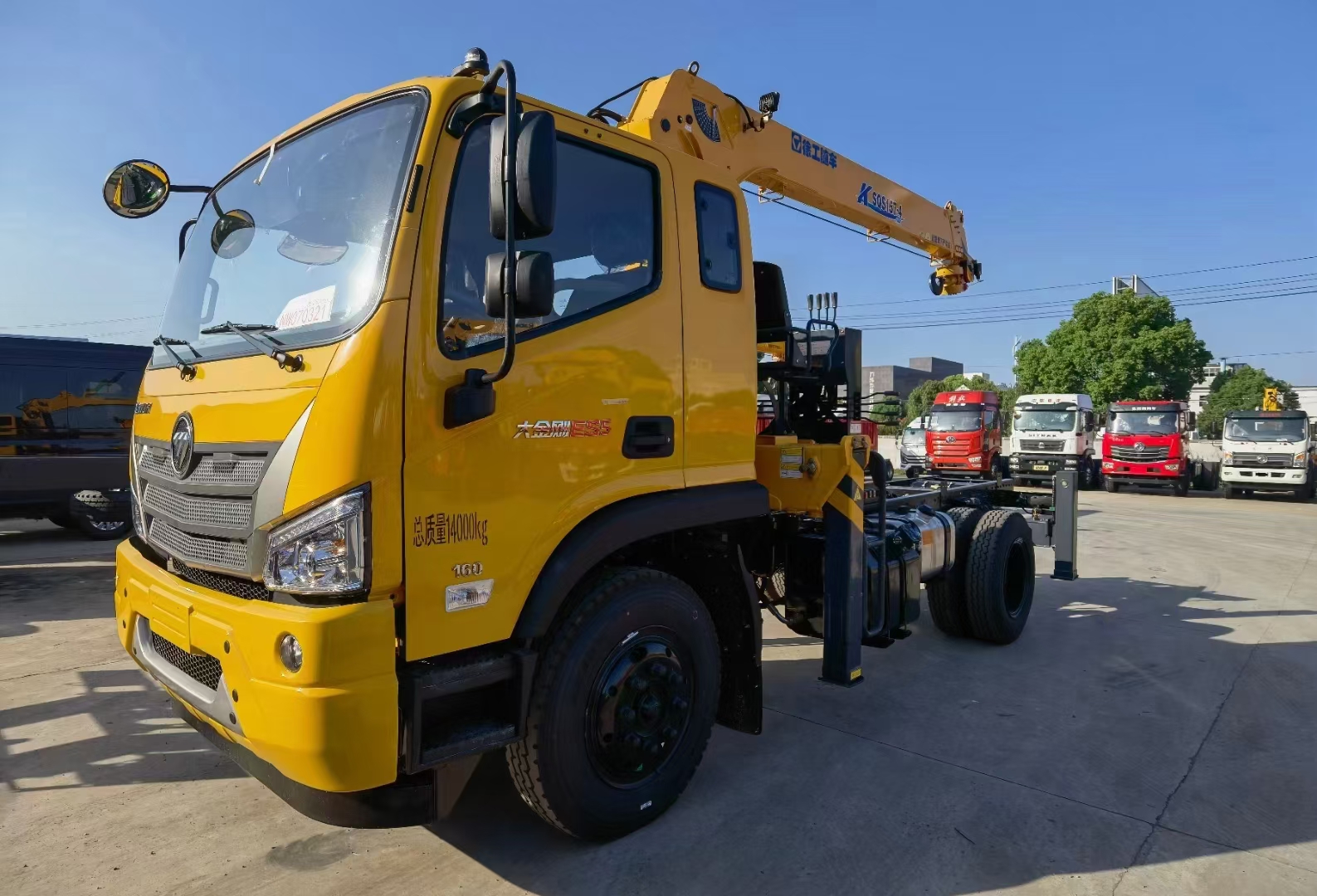 贵州二手蓝牌随车吊哪里有售,贵州二手随车吊