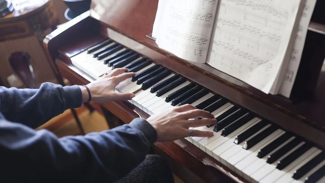 幼儿练钢琴要注意什么问题,学习钢琴需要具备哪些