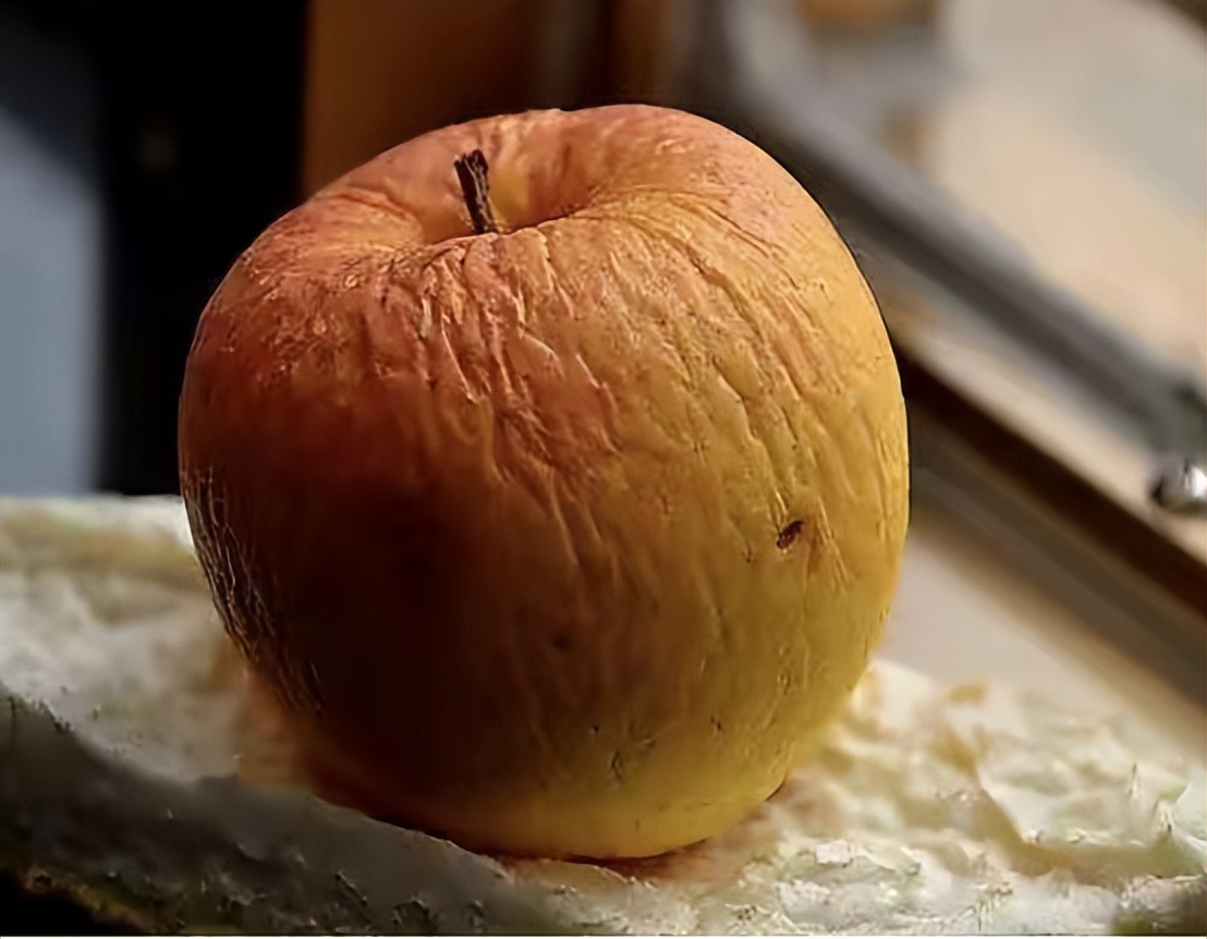 保鲜膜贴在皮肤上有什么危害,保鲜膜有毒吗对身体有害吗