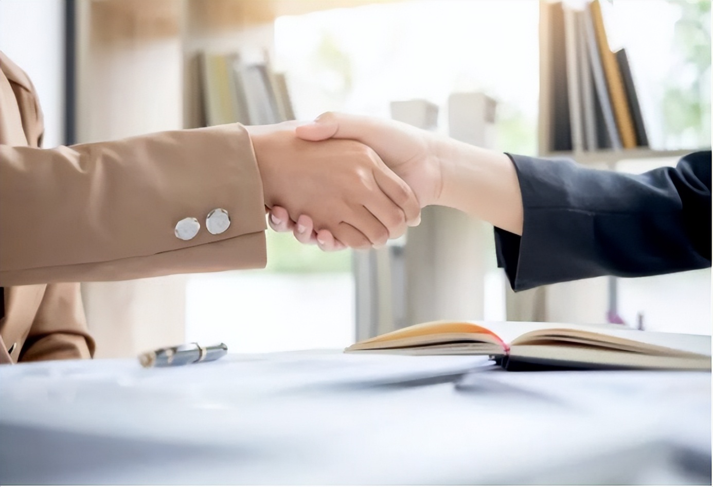 为什么售楼处多是漂亮女生,为啥售楼部女的漂亮