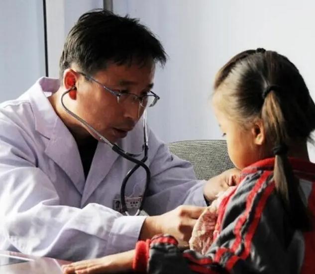 18岁的女孩去医院检查妇科,女生去妇科检查有了对象好多了