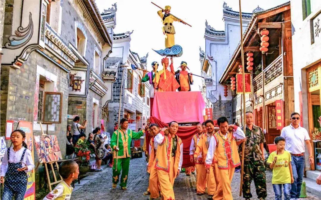 清明哪里适合踏青旅游,清明踏青好去处赏景玩乐两不误
