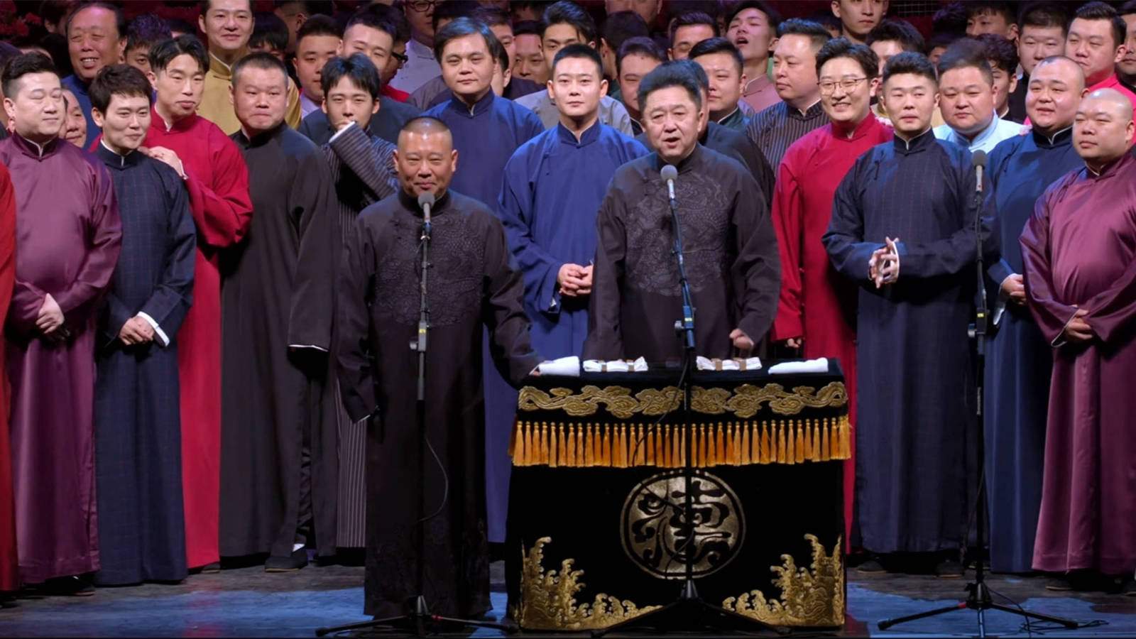 岳云鹏吴京调侃谢楠完整版,岳云鹏吴京谢楠同台什么梗