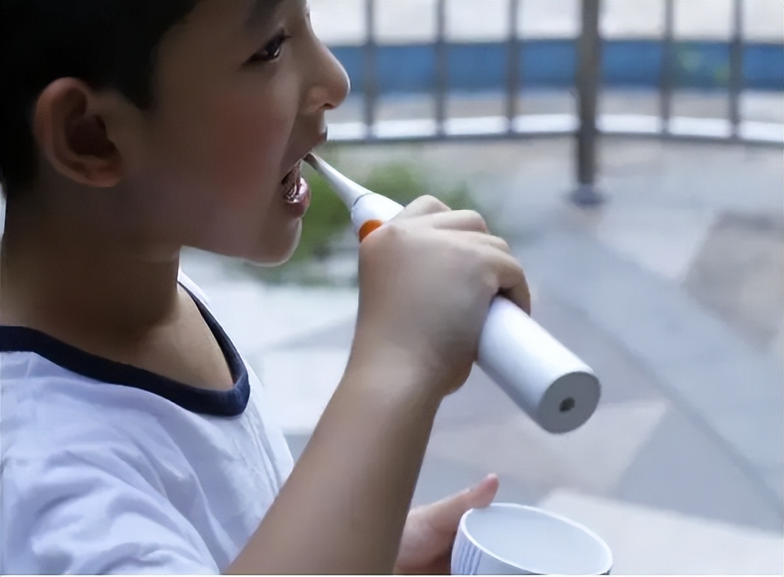 儿童可以用电动牙刷来刷牙吗,儿童多大能用电动牙刷刷牙