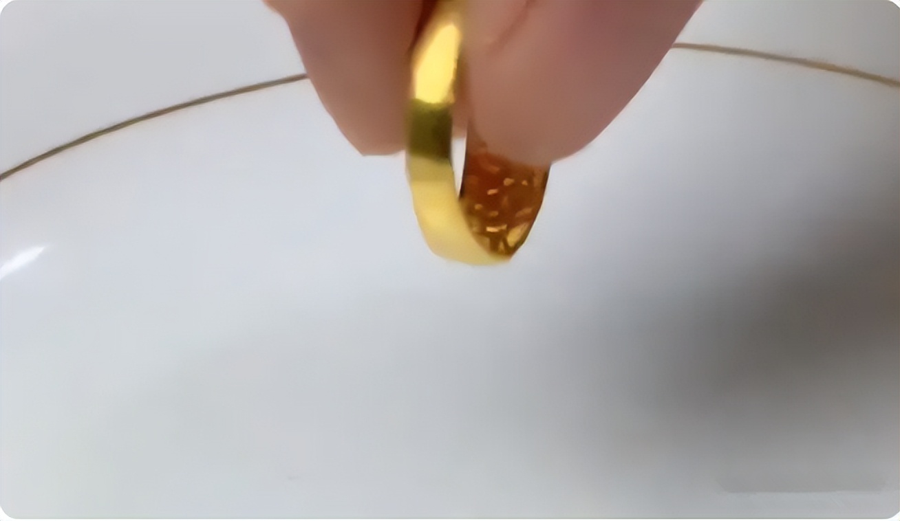有什么方法可以快速看出黄金真假,只需要一根针就能测试黄金的真假