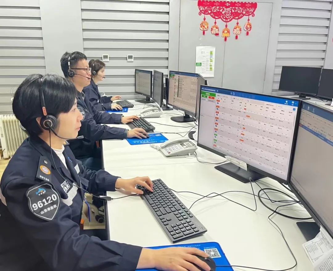 出院救护车联系方式,住院的病人转院救护车怎么联系