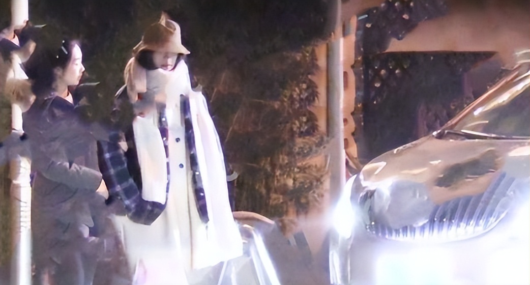 倪妮李宇春亲密照,倪妮和李宇春照片