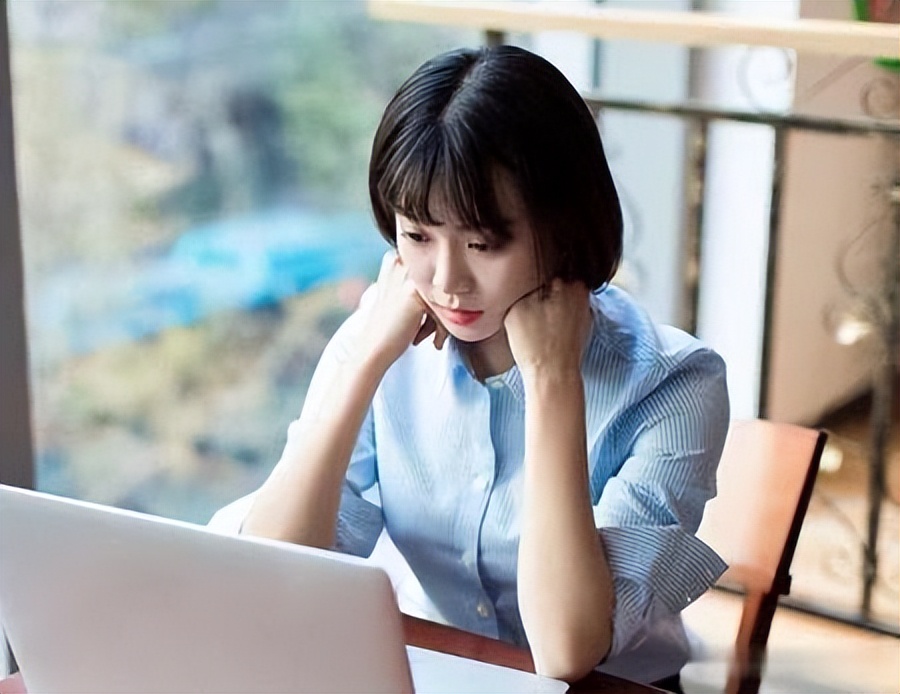 女生越老越吃香适合学什么专业,女生文科类最吃香的十大专业