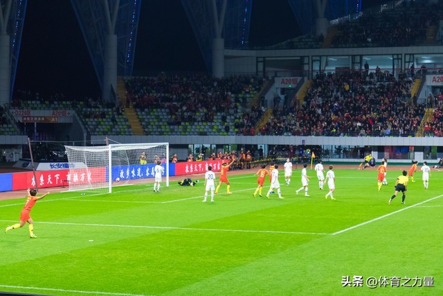 中国女足和中国男足的战绩对比,中国女足和中国男足比谁能赢