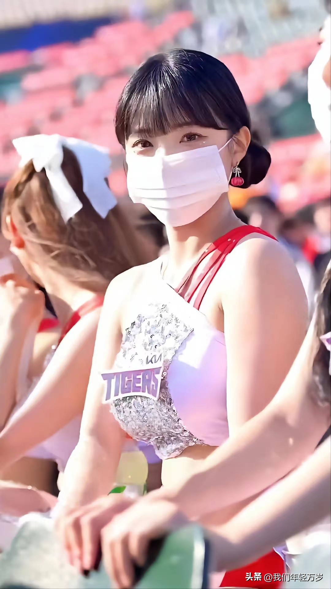 世界杯韩国啦啦队队长李多惠,2022世界杯韩国啦啦队李多惠