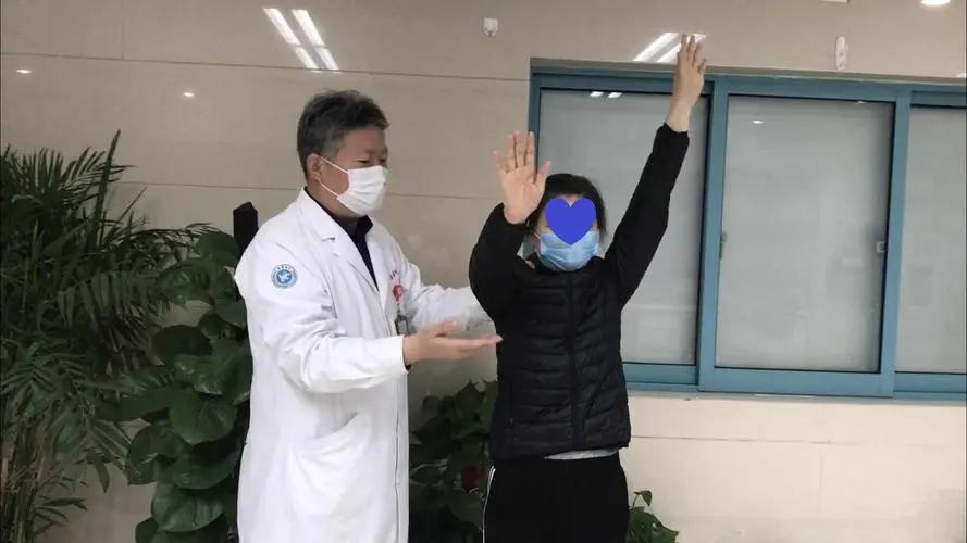 骨盆后环损伤后，新型螺钉的不同内固方法各有何优势？哪种方法好