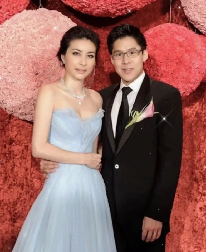 被网友吐槽“下嫁”，她这样也能翻车？