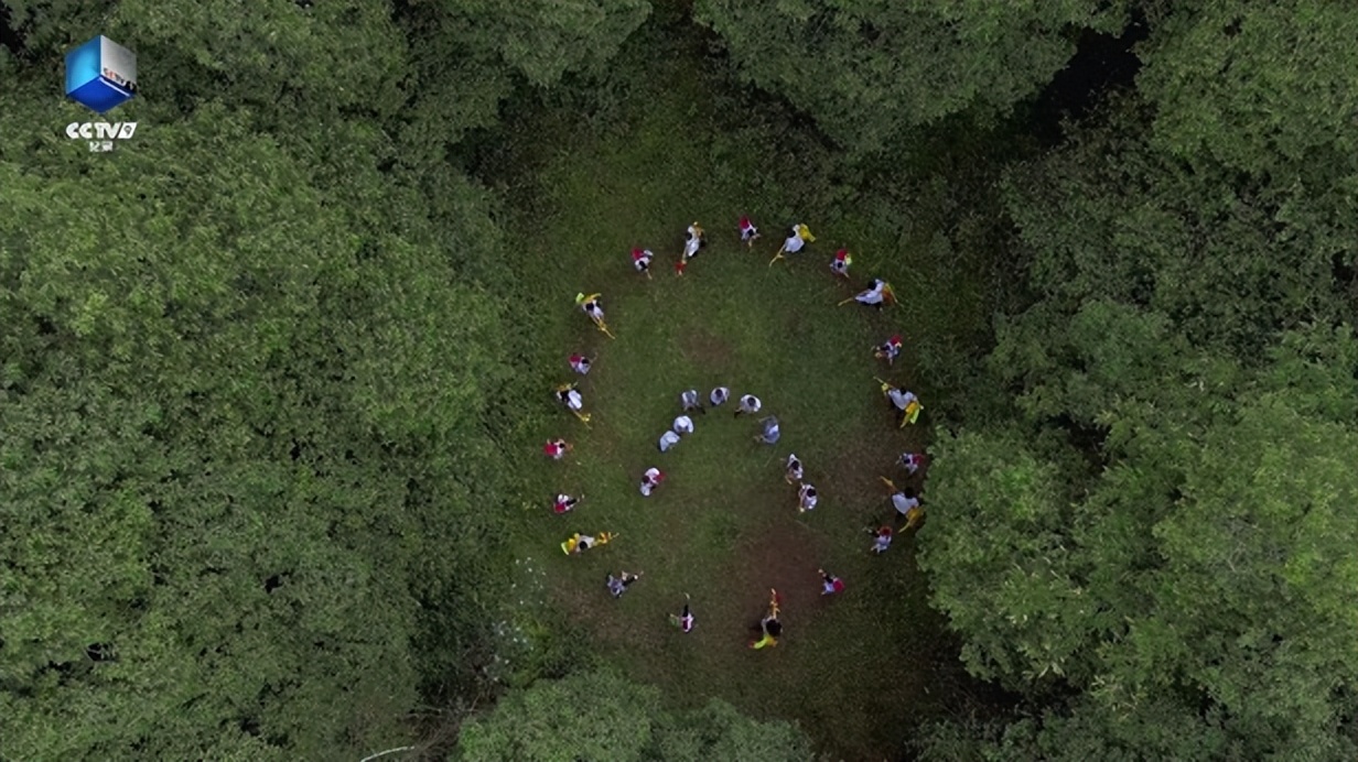 看千里江山朗诵,看千里江山赏华夏山水