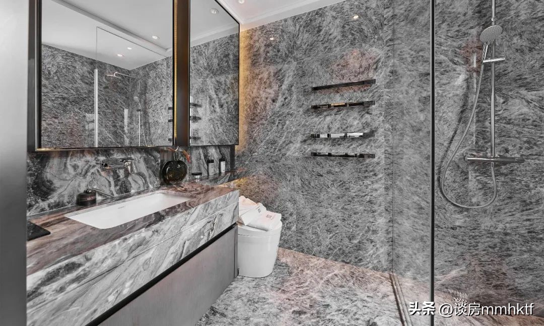 这铝板外立面那叫标致，收楼业主合不拢嘴！