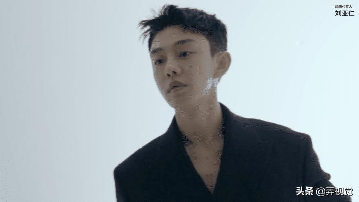 心中有光世界便不会黑暗,心中有阳光世界不黑暗图