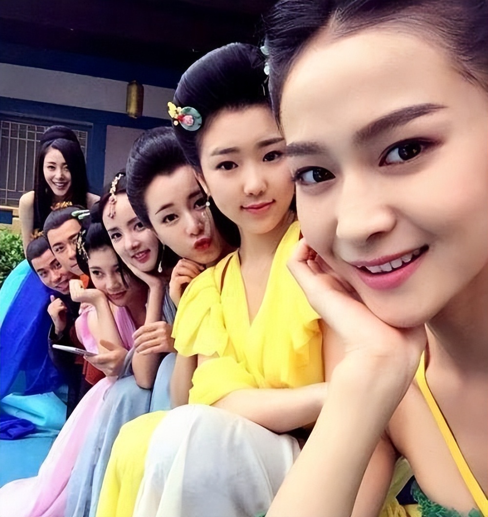 横店群演不够用了他们都在忙什么,横店20万群演现状