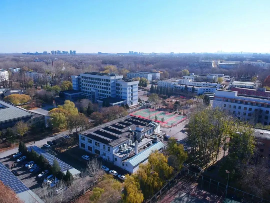 北京服装学院服装与服饰设计,北京服装学院的服装与服饰设计