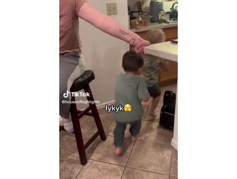 友达以上恋人未满翻译成英语,友情以上恋人未满英文怎么说