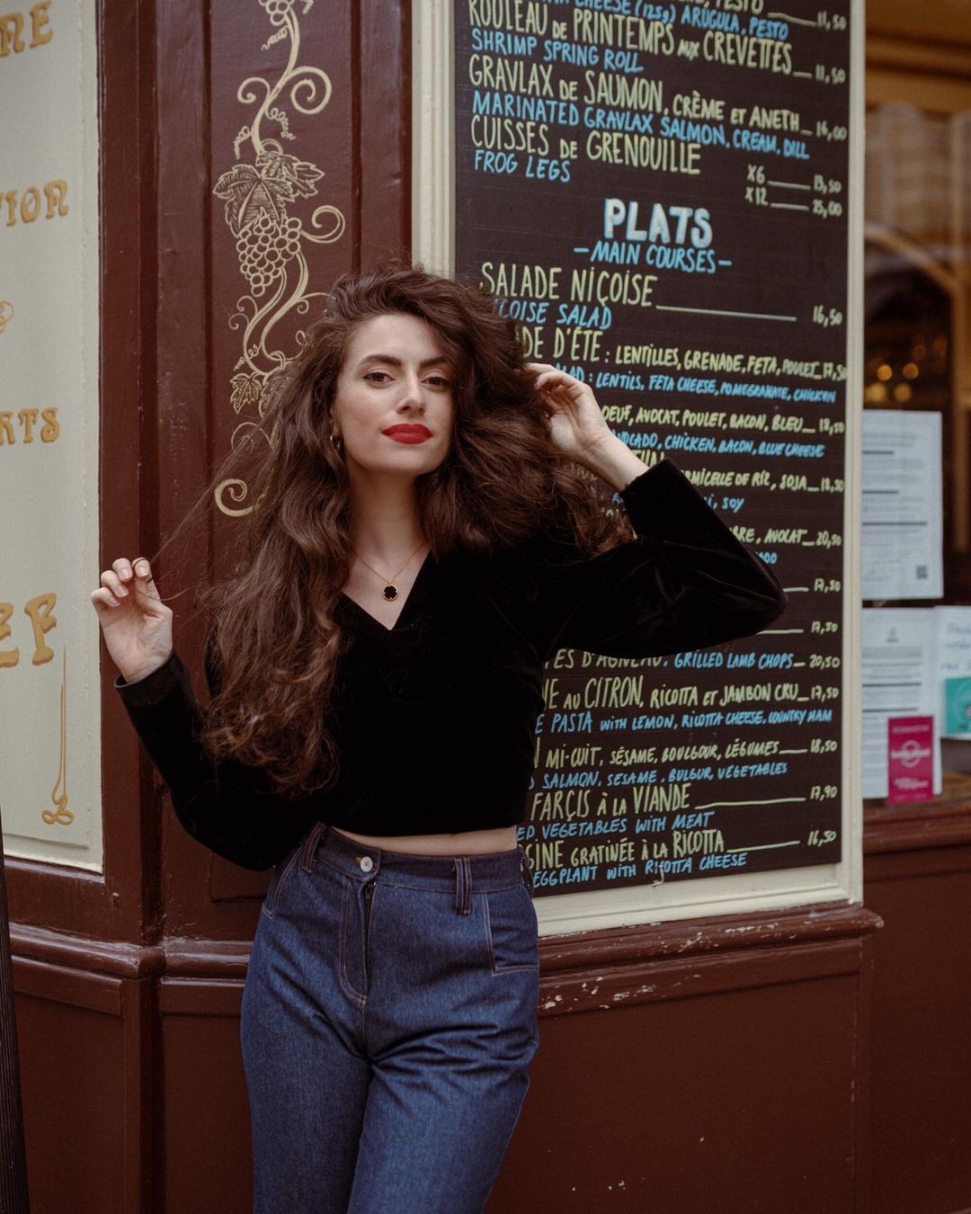 腰部曲线不明显适合穿什么衣服,腰型身材穿衣搭配