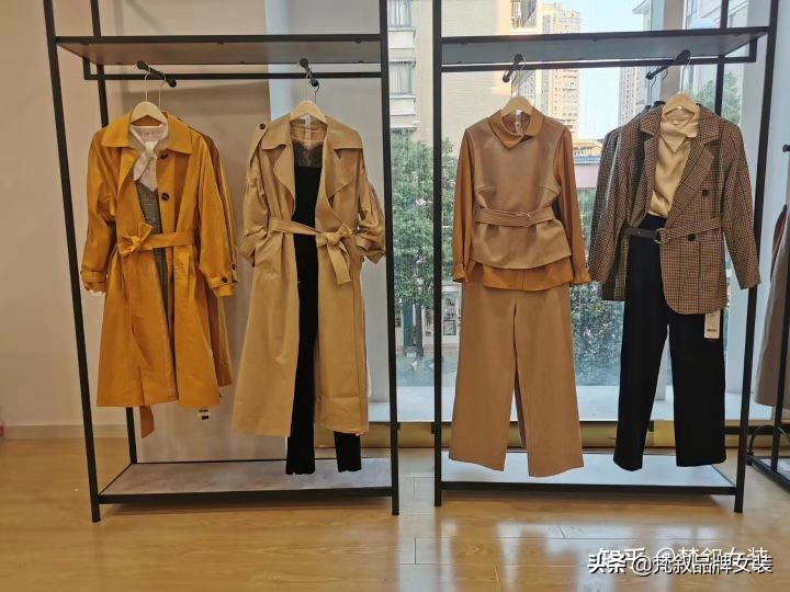 桦南县梵叙女装品牌集合店,梵叙女装全国连锁门店线下同步