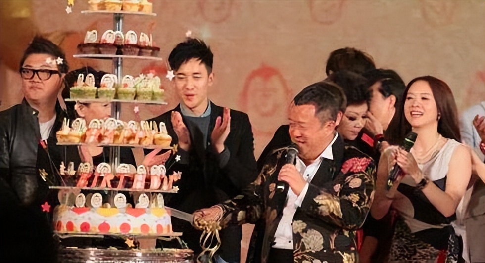 曾志伟与谭咏麟半年不说话,曾志伟跟谭咏麟有多好