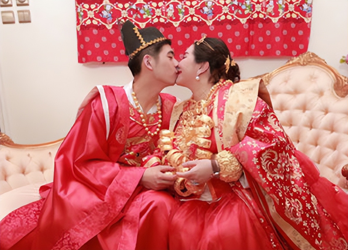 澳门千金何超盈,豪门嫁女何超盈结婚