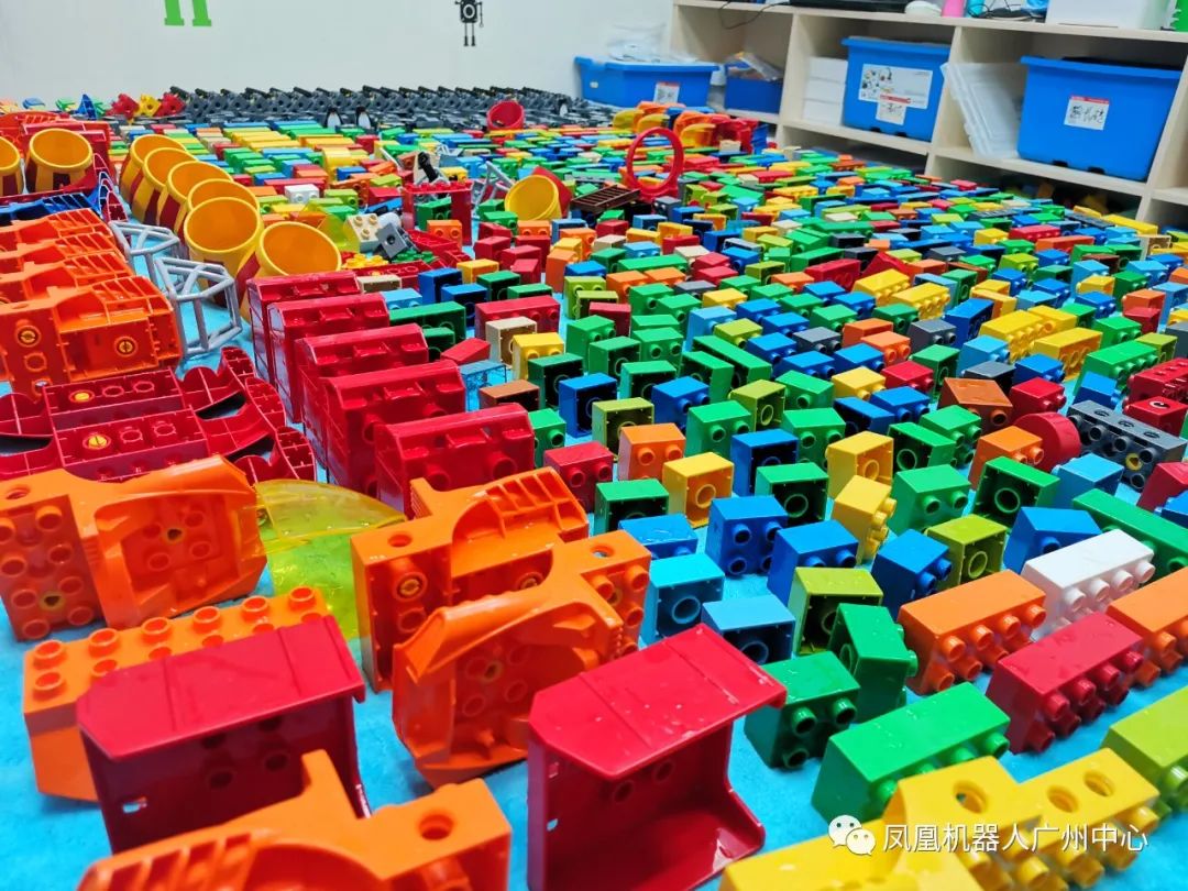 战疫停课不停学直播,抗击疫情停课不停学在家学习