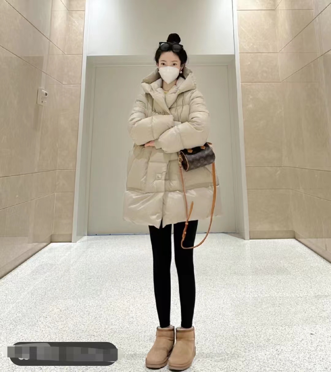 羽绒服搭配什么衣服保暖又好看,羽绒服的穿搭秘籍有哪些