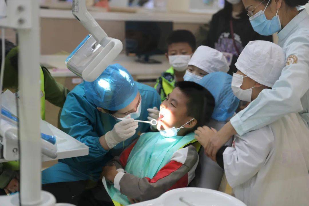 得了口腔溃疡怎么缓解疼痛更有效,缓解口腔溃疡的疼痛常见简单方法