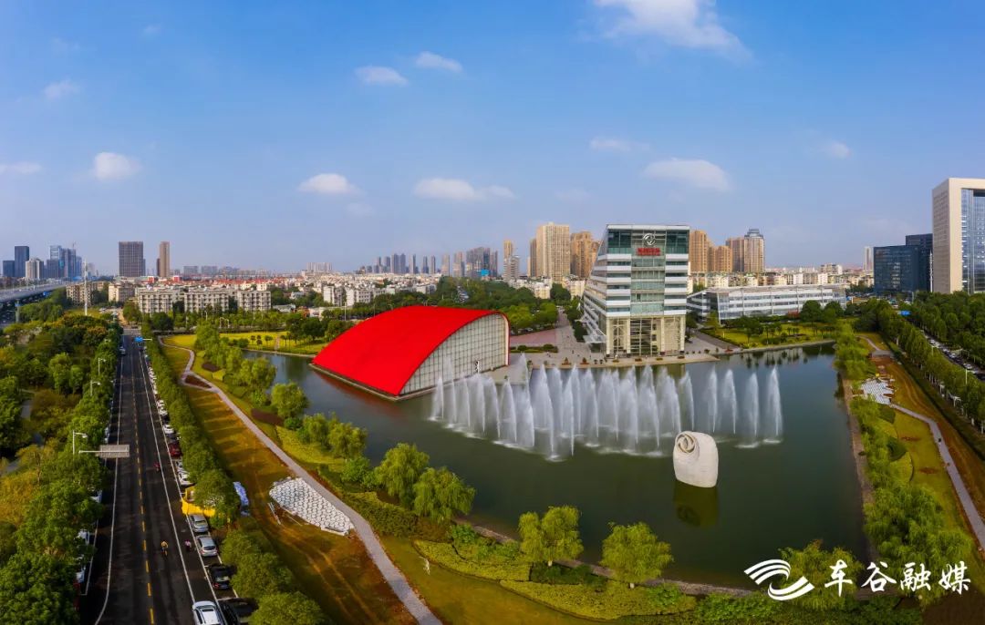 神龙汽车：三十而立，向“新”而行