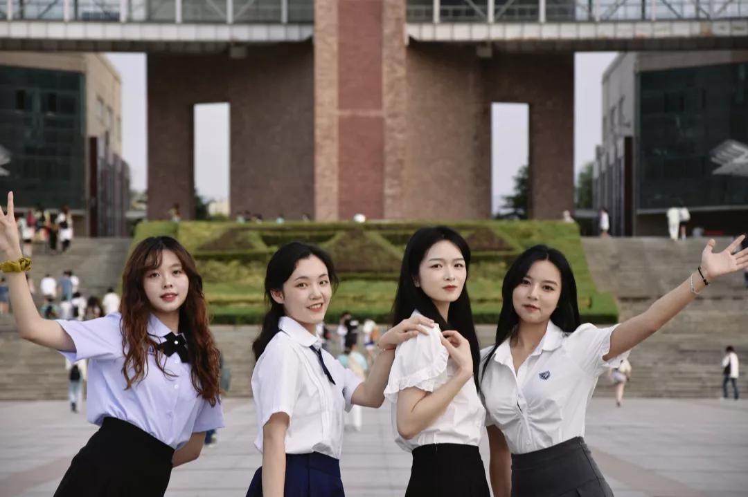 别人家的大学，浙江一高校给学生买飞机当教具，用于实践教学