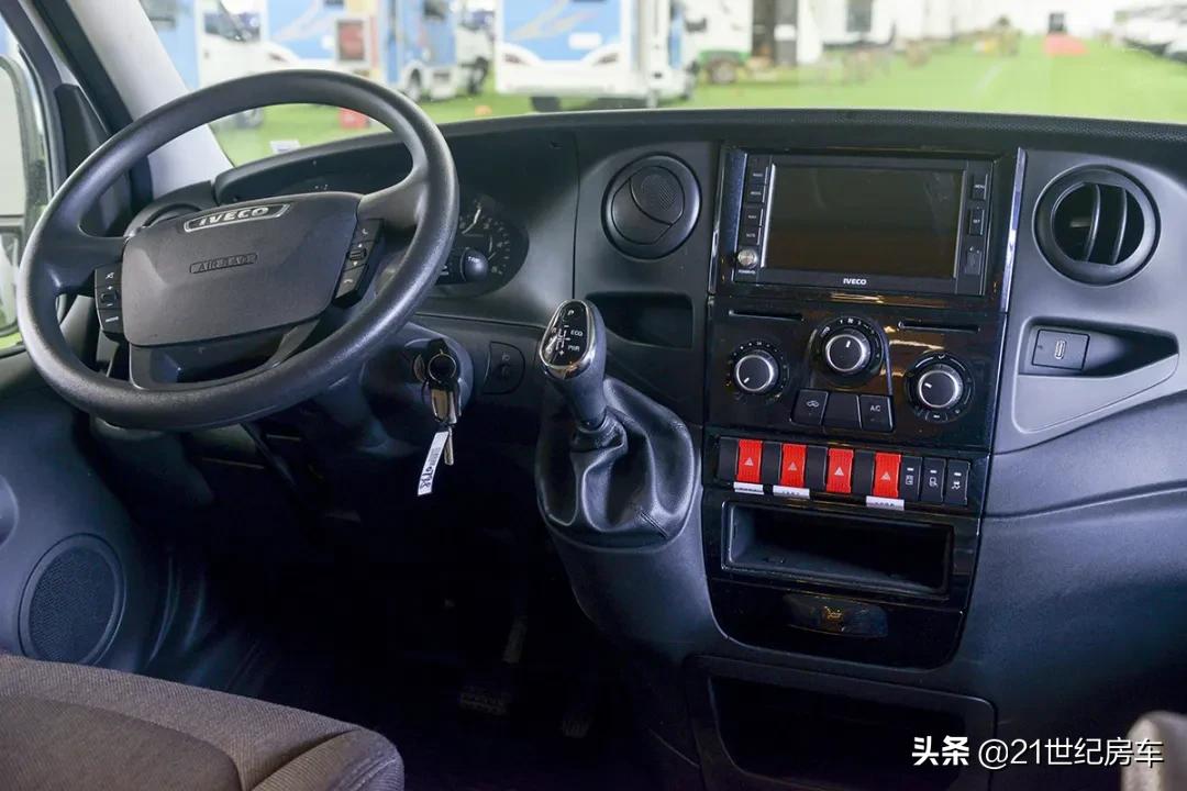 家用大空间6座推荐,适合家用的两厢大空间