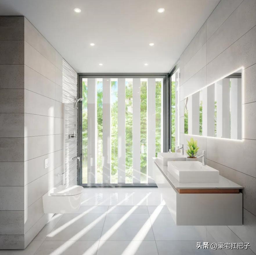 C罗9套豪宅曝光，女友花半小时才走到客厅，车库有超20辆顶级跑车