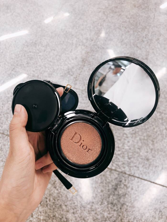 功课来啦！五种爆款气垫怎么选？遮瑕、奶油机应有尽有