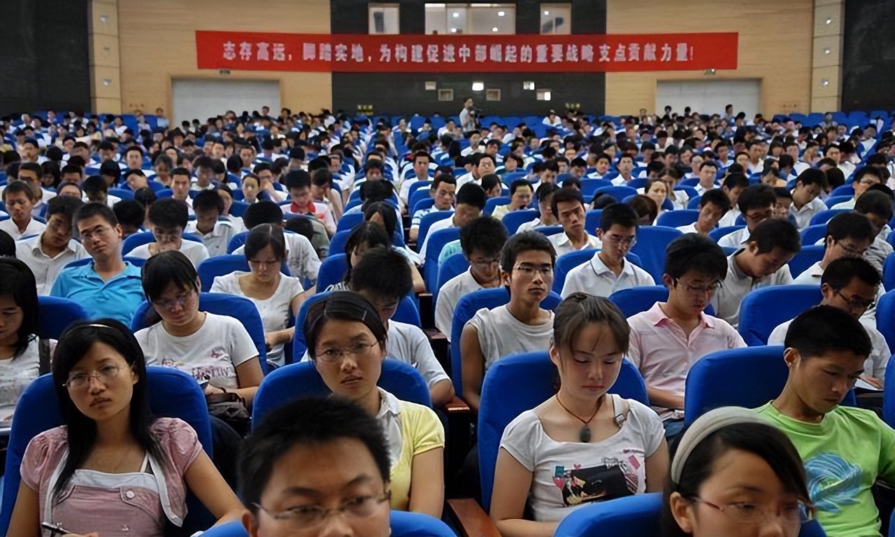 选调生晋升快的48所高校,报考定向选调生有优势的高校