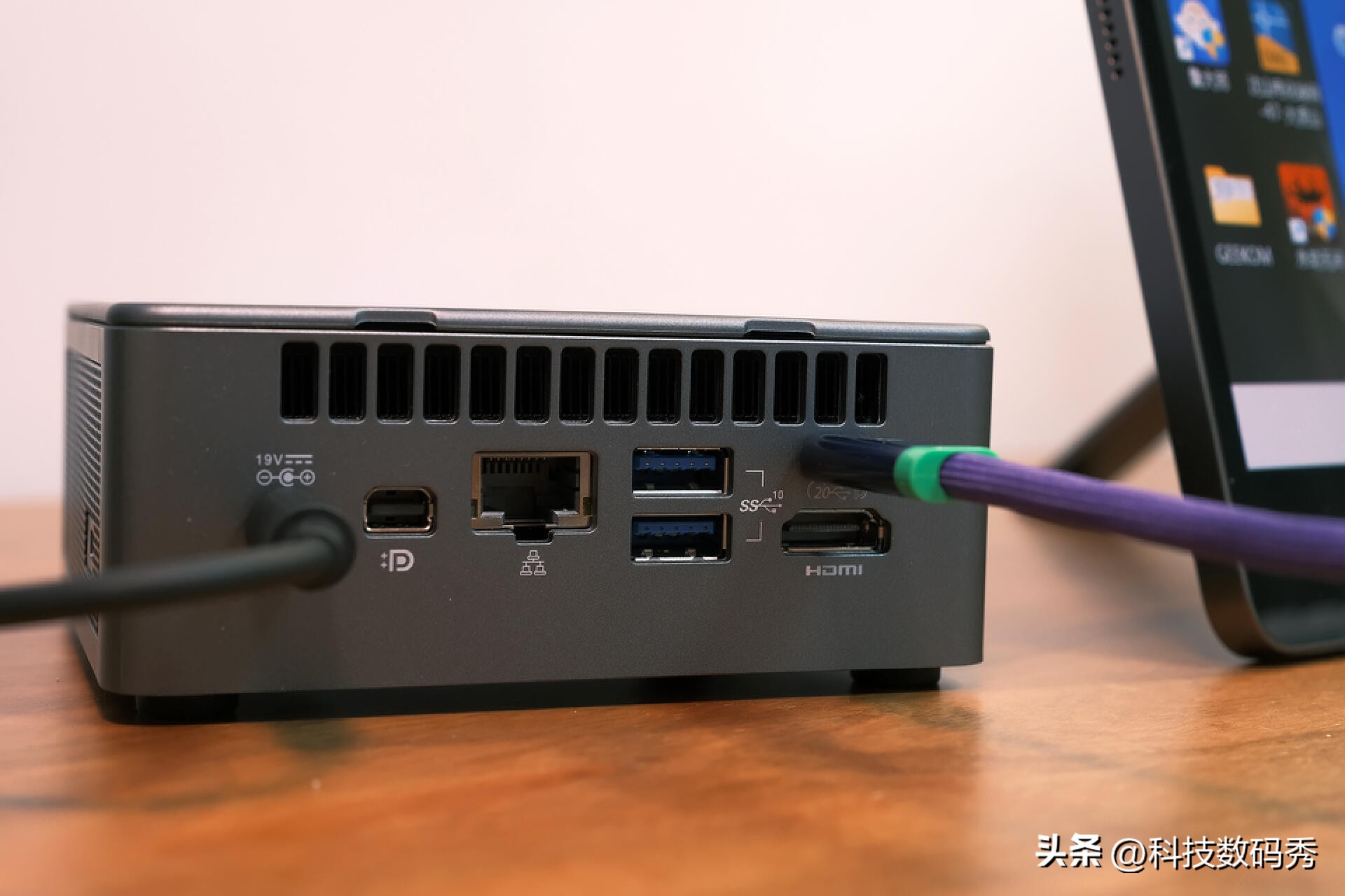 烤机温度只有66℃，积核GEEKOMMiniIT11i7-11390H迷你主机测评