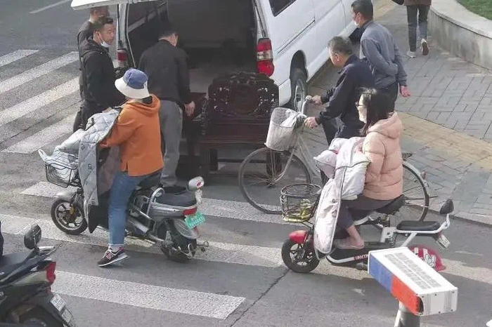 红木家具回收人套路,高价红木家具回收