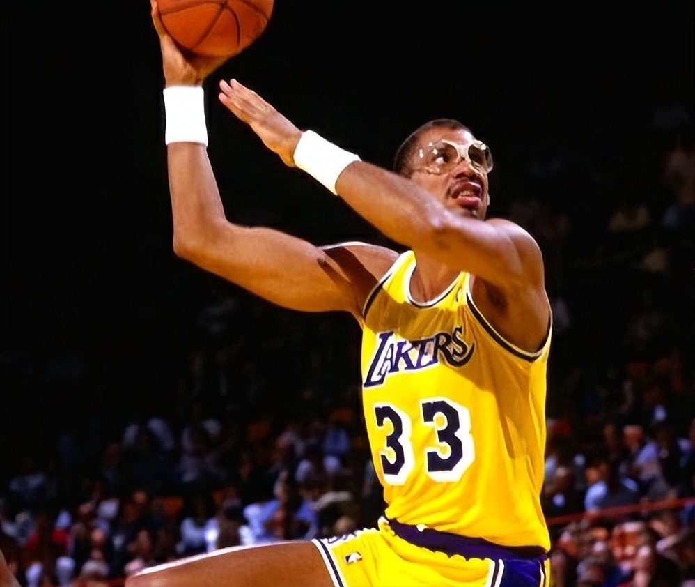 希望体育老师看到：业余球员的最大误区，是掉进规范动作“陷阱”