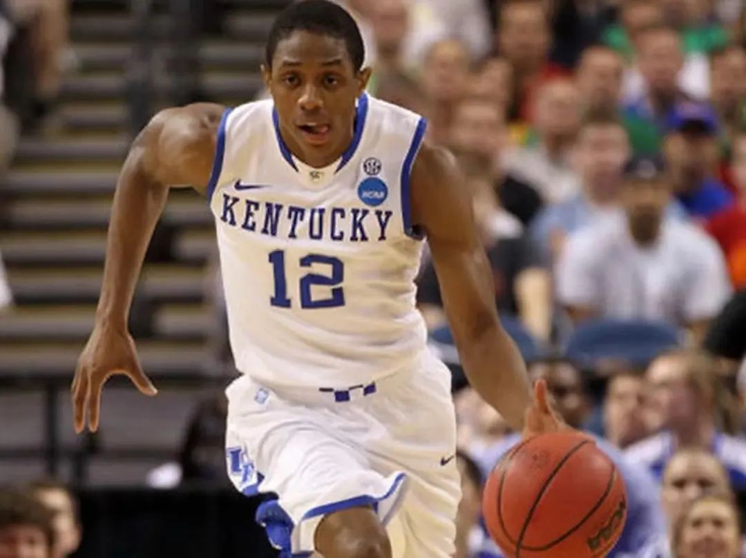 欧文晃倒了奈特,欧文晃倒奈特全场回放