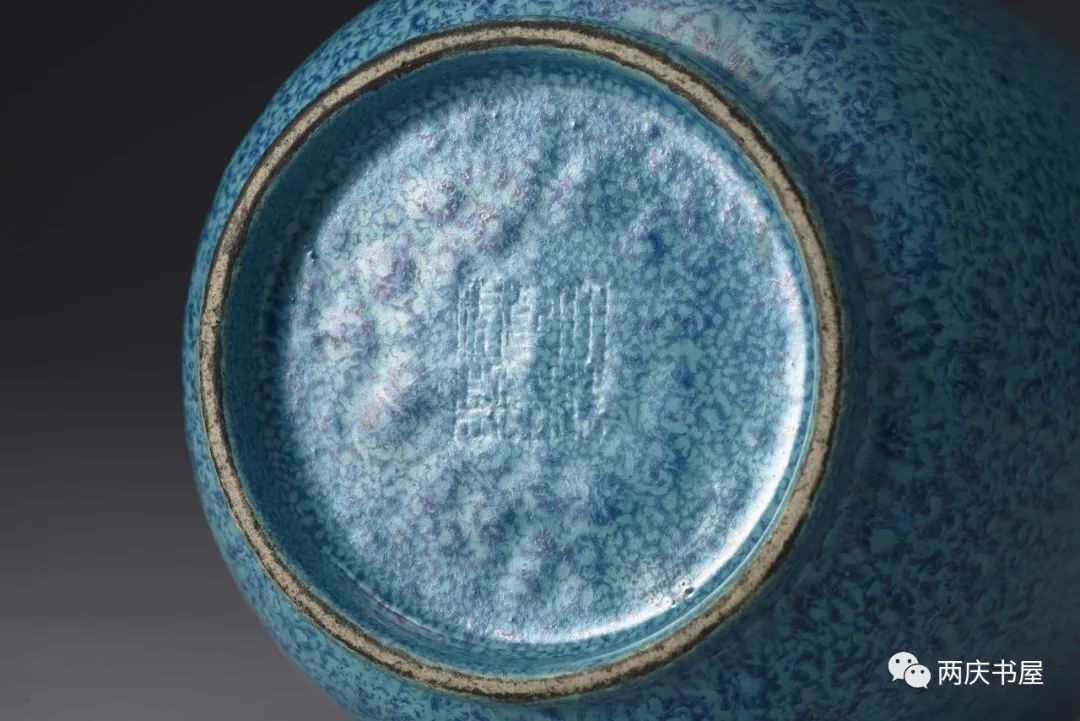 清乾隆钧红釉窑变双耳瓶,日本回流大清乾隆年制瓷器