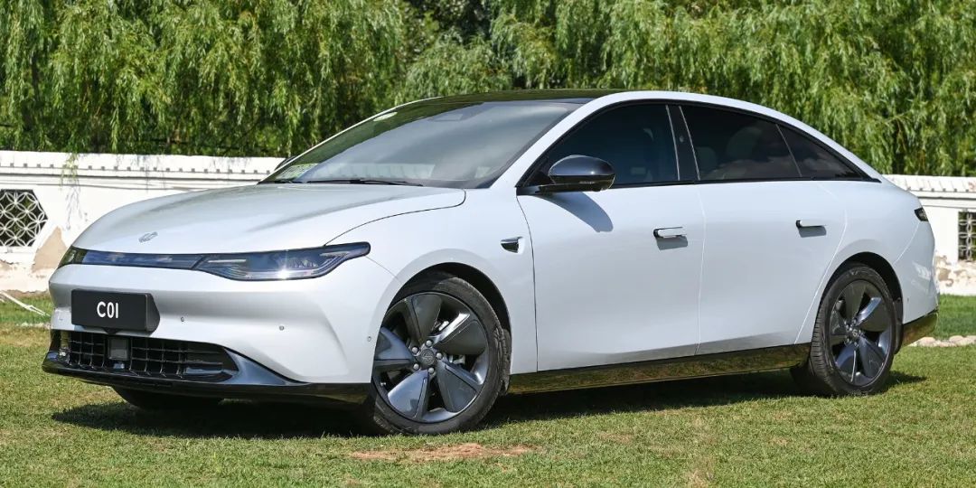 15万的零跑c01值不值得入手,降价后的零跑c01值得买么