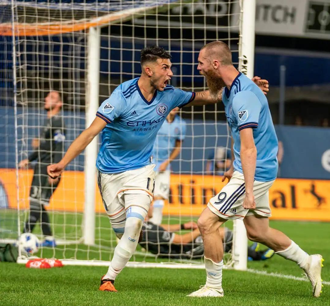 今日足球竞彩推荐,盘口水位解析,比分推荐,利物浦VS埃弗顿