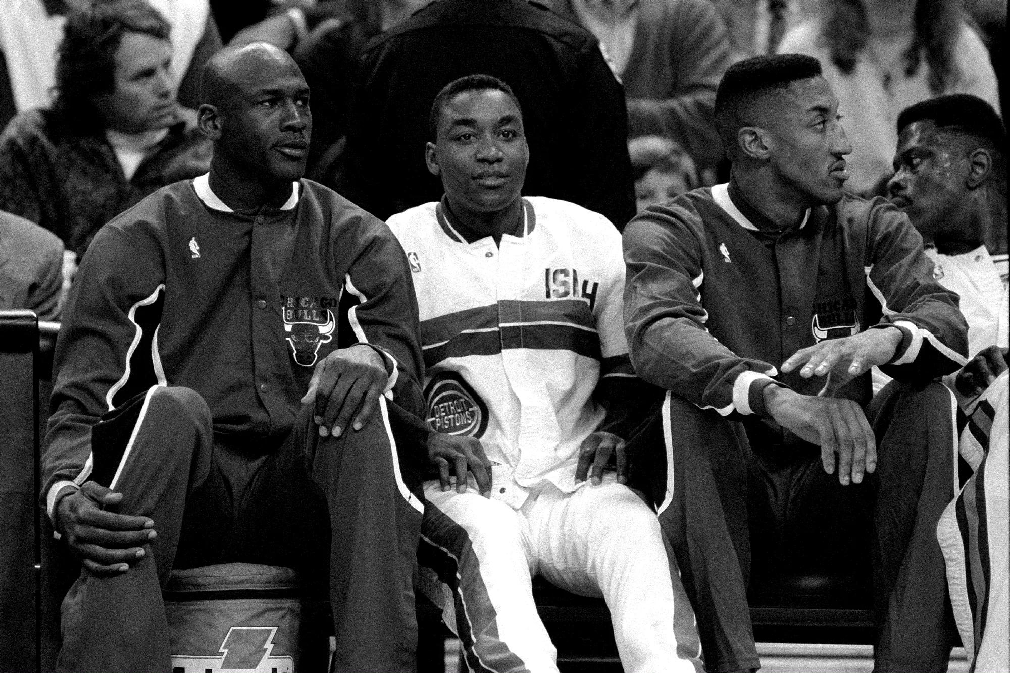 美媒对比詹姆斯和库里,nba2konline2伊塞亚托马斯